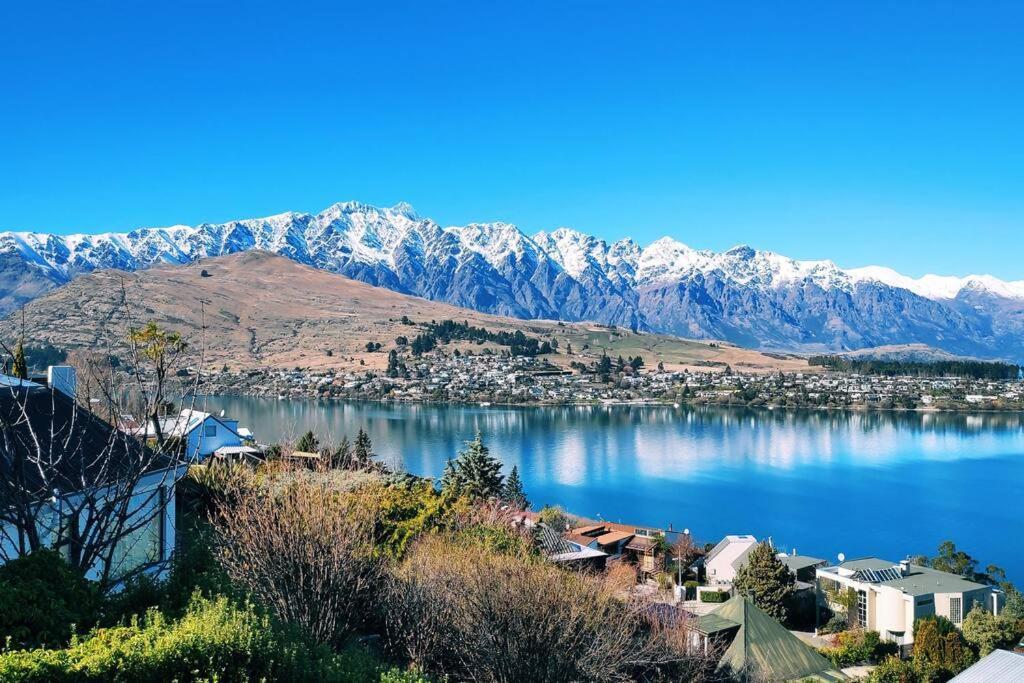 Lovely Apartment- Amazing Lake & Mountain Views Queenstown Eksteriør bilde