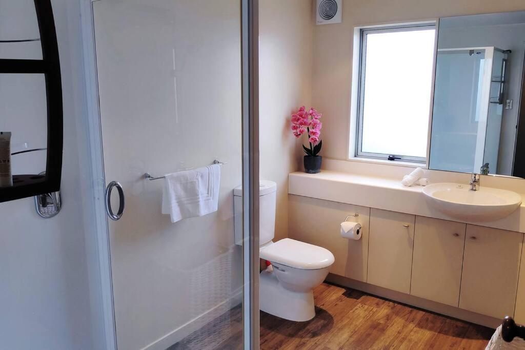 Lovely Apartment- Amazing Lake & Mountain Views Queenstown Eksteriør bilde